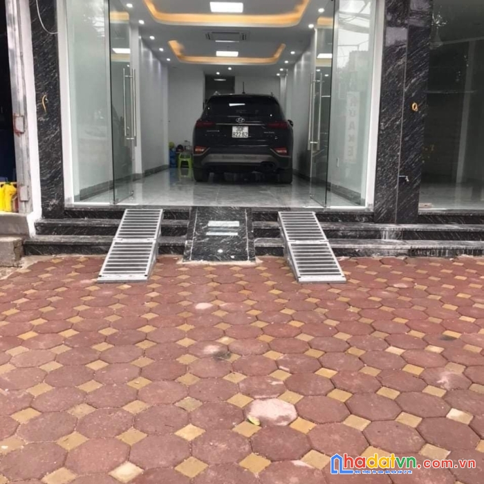 Hiếm! bán nhà nghĩa tân 56m2 5 tầng. phân lô, ô tô tránh, siêu kinh doanh. 11 tỷ.