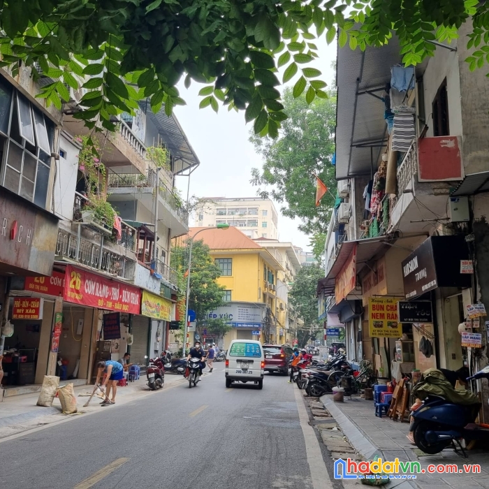 Mặt phố bùi thị xuân hiếm nhà bán, 120m2x13t, vừa ở vừa kdoanh, phố 2 chiều, vỉa hè rộng, chào 80