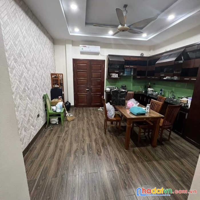 6 tầng ô chờ thang máy, mặt phố khương hạ, 50m2, kd, 2 thoáng, 10 tỷ.