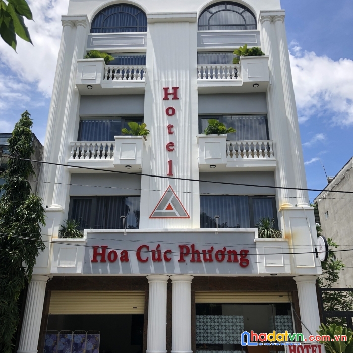 Khách sạn ql1k. dĩ an. 239m. 5t. 39p. thu nhập 900tr/n. giá hơn 26 tỷ.