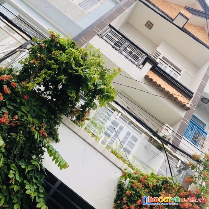 Hxh huỳnh văn bánh 3tầng 4x12.5m 4pn tặng nội thất nhỉnh 7tỷ