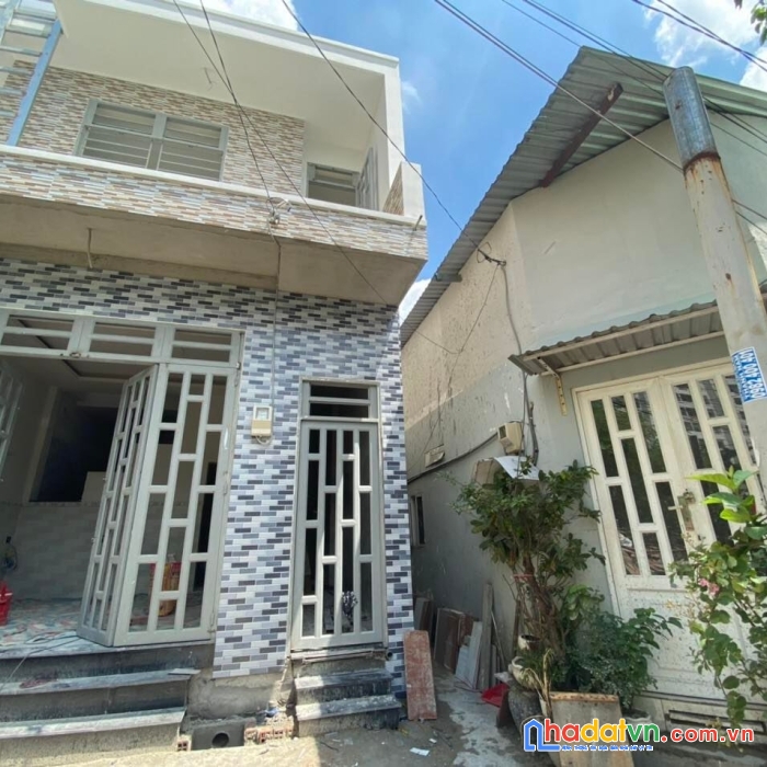 Nhà lô góc sát mặt tiền nhộn nhịp - ngay gò vấp.