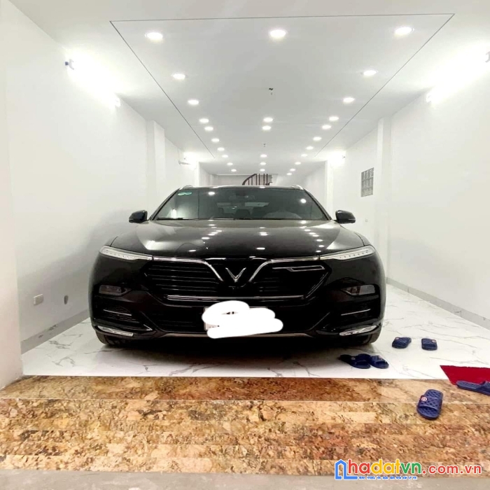 Nhà ngõ 21 hoàng quốc việt 57m2 x 5t mtien 4.2m 8.3 tỷ , oto vào nhà, văn phòng, nhà mới