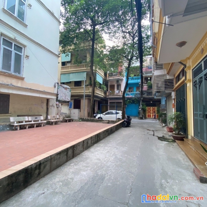 Siêu hiếm tam trinh – sổ phân lô – ôtô vào nhà – văn phòng kinh doanh - ở đều tuyệt vời.