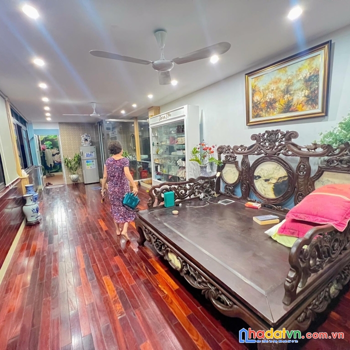 Bán nhà đường cầu giấy, ngõ 79, 35m2x5t gần phố, ô tô, yên tĩnh, ở ngay. giá 4.5 tỷ.
