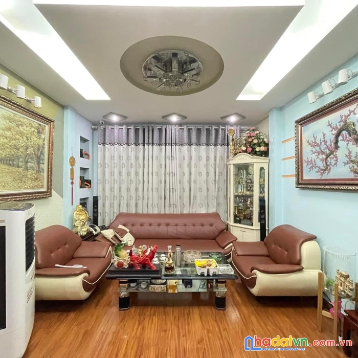 Bán nhà đẹp phố hoàng cầu quận đống đa cách ô tô 40m gần hồ hoàng cầu khu dân trí cao 50m2 - 6.5 tỷ