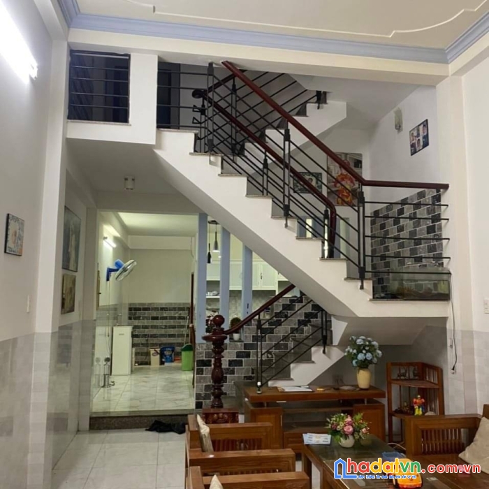 Bán nhà 3 tầng đường số 2, hẻm xe tải, 60m2 chỉ 5.2 tỷ, tặng nội thất