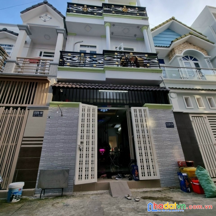 Chính chủ bán nhà 4.5x11,5,2 lầu,4pn,3wc,hem xe hoi phí 70 triệu
