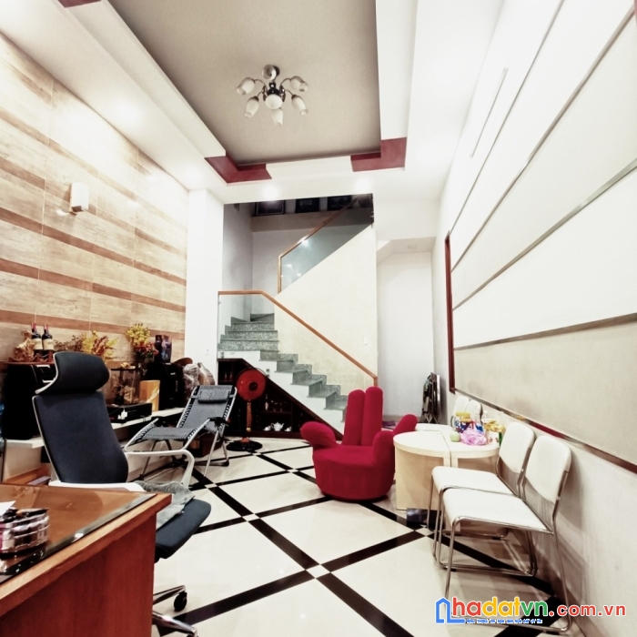 Bán nhà mặt tiền đường trịnh đình trọng, tân phú. 4 tầng giá 12,9 tỷ