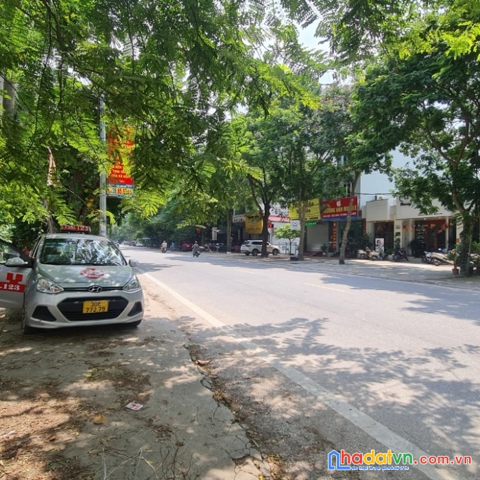 * lô đất 102 của huyện : xóm thượng-uy nỗ-đông anh-hà nội