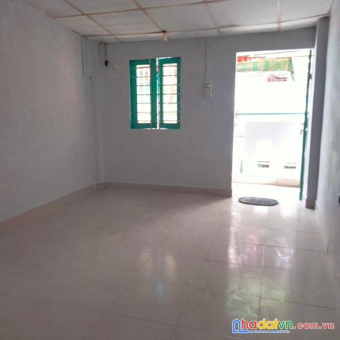 Nhà bình tân, lê đình cẩn, dt30m2 ,3x10, 2 tầng, hẻm 4m, giá chỉ 2.35 tỷ