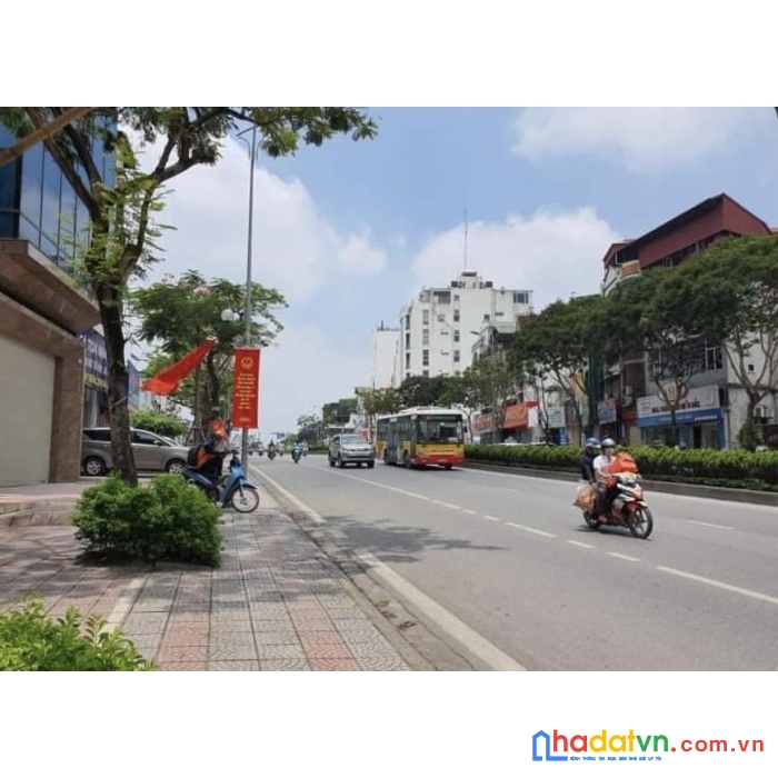 Bán nhà mặt phố nguyễn văn cừ - long biên, lô góc. 63m2, mặt tiền 21m2, giá 19 tỷ