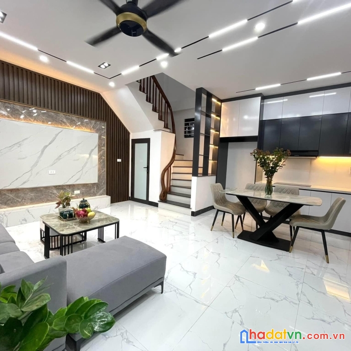 Bán nhà phố tây sơn, đống đa, 68m, mặt tiền 6.5m, ngõ nông thông thoáng, nhà đẹp, ô tô, kinh