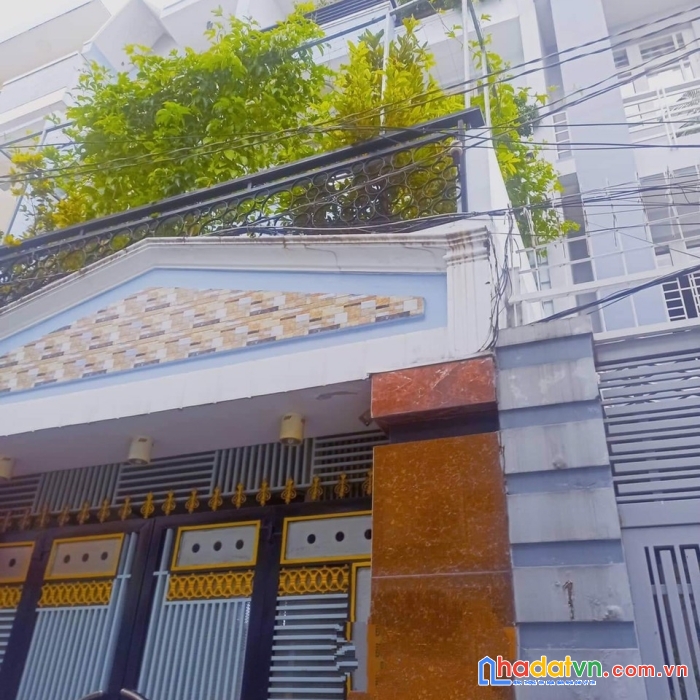 Bán nhà q.11 giáp q.10 ngay đường 3/2