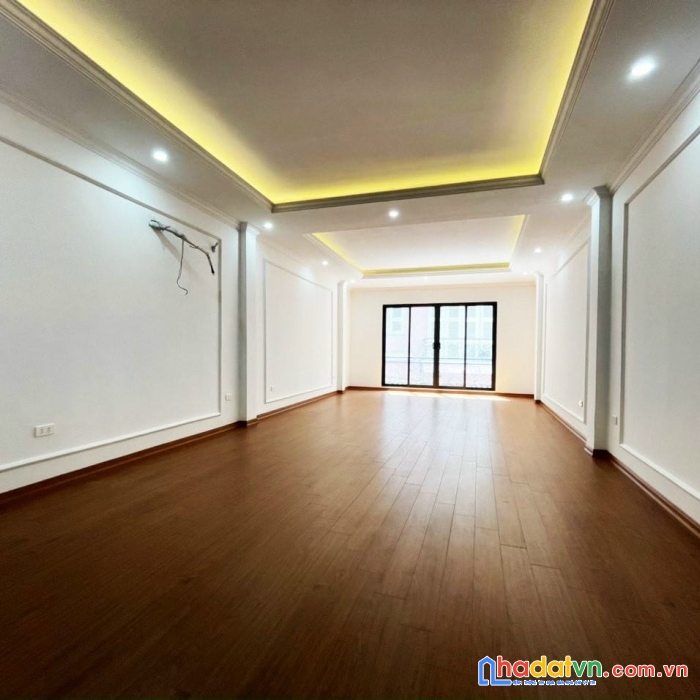 Bán nhà mặt phố tam khương, đống đa 56m, 7 tầng, mt 4.5m. giá: 17.5 tỷ