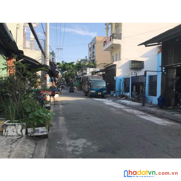 Nhà bán hẻm xe hơi 3 tầng 48m2,1 căn ra xe tải tránh gò vấp chỉ 4.7tỷ.lh 0869264468 e quyên chyên