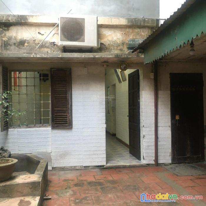Chính chủ cần bán nhà tập thể khu mai động của khu nhà 02 tầng - bộ nông nghiệp, thuộc khu c tập