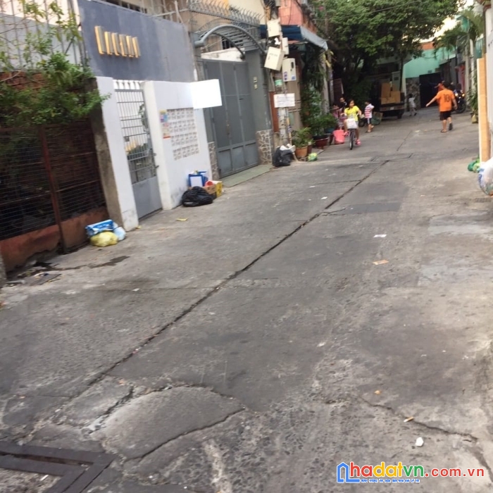 Quận 3, nhà 70m2, 3 tầng, cho thuê 27 triệu/tháng