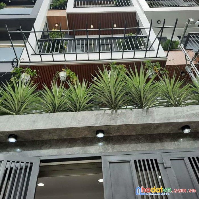Hẻm xe tải lê đức thọ gò vấp thông tứ tung, xe hơi ngủ trong nhà, nhà mới thơm mùi sơn,thiết kế