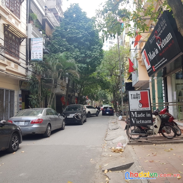 Bán nhà 8 tầng lô góc gar a ô tô phố hoàng ngân trung hòa hà nội 16 tỷ.