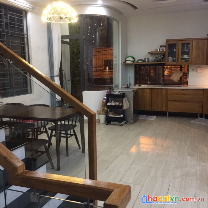 Nhà mt tố hữu 155m2, 3 tầng, ngang 8, góc 2mt