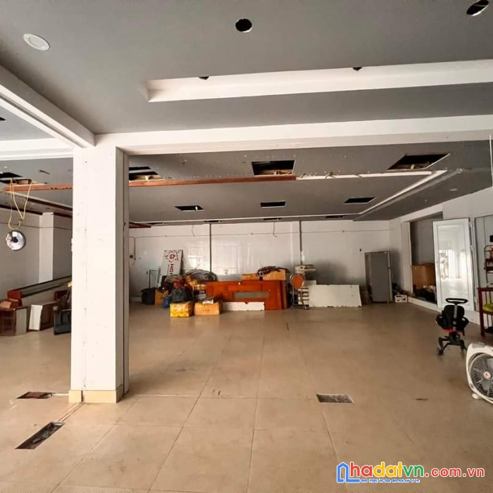 Mặt phố an dương giá trong ngõ 206m 3t mt12 chỉ 24 tỷ