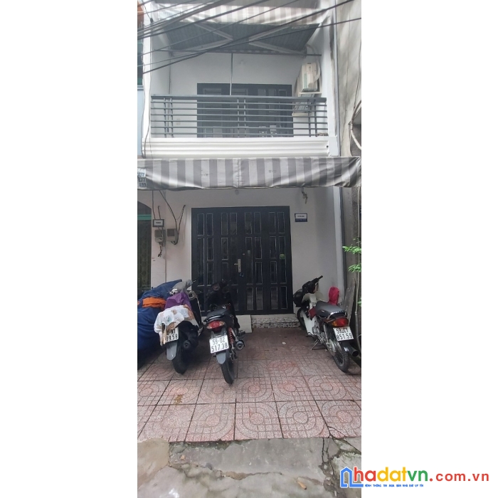 Bán gấp nhà riêng phú thọ hoà, tân phú, 2 tầng, 32m2 chỉ 1xtỷ, gần mặt tiền.