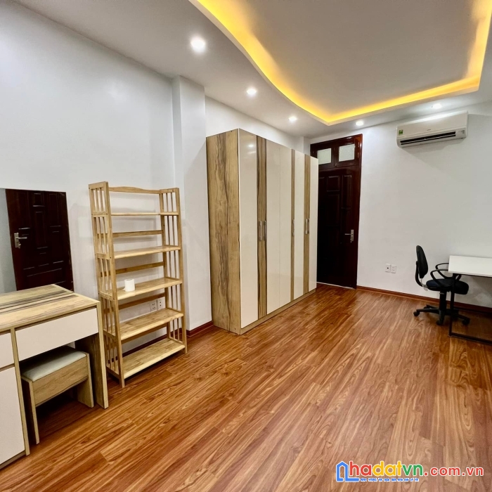 Bán nhà tân mai 37m2 x4 tầng gái 3,7 tỷ