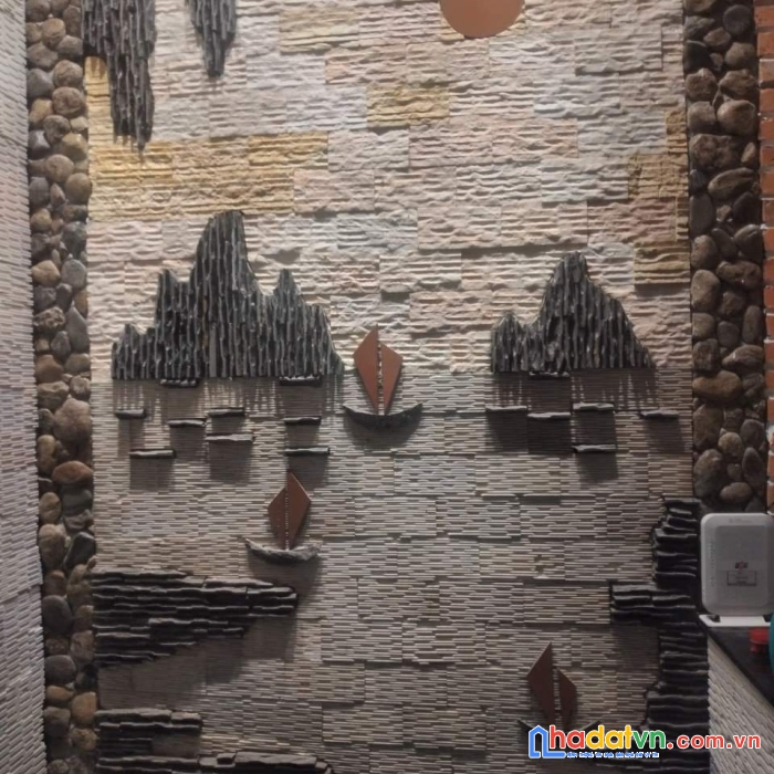 Phú nhuận, 3.2 x 14m, 2 lầu 4 pn, chỉ 5.6 tỷ bớt, trần khắc chân