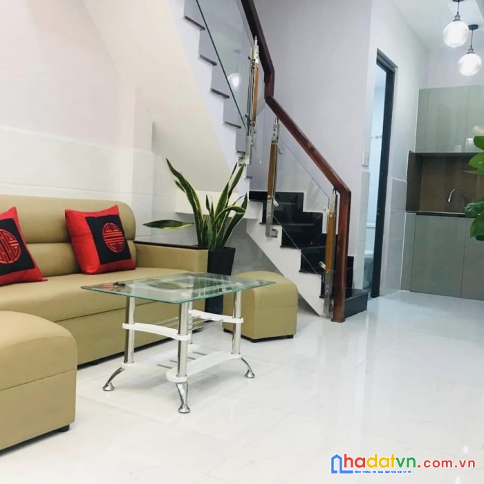 Nhà nguyễn phúc chu-tân bình-xe hơi đổ cửa-nhỉnh 4 tỷ.