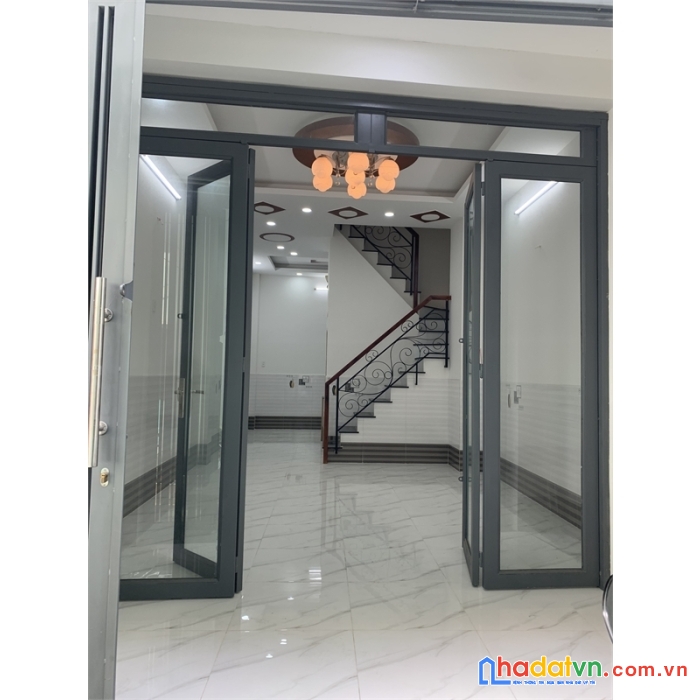 Bán nhà 4 tầng, 4pn, hxh phường 2, quận 8 giá 6.1 tỷ
