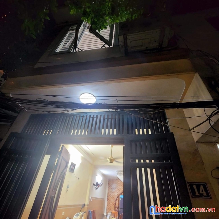 View royalcity - sát sân chơi - 5 tầng chủ tự xây chắc chắn - không có căn thứ 2 giá 3.95 tỷ
