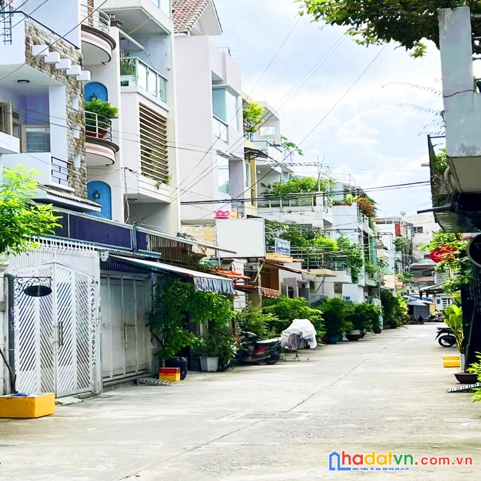 5pn 4 tầng 52m2 hxh cách mạng tháng 8 tân bình, dòng tiền 25tr