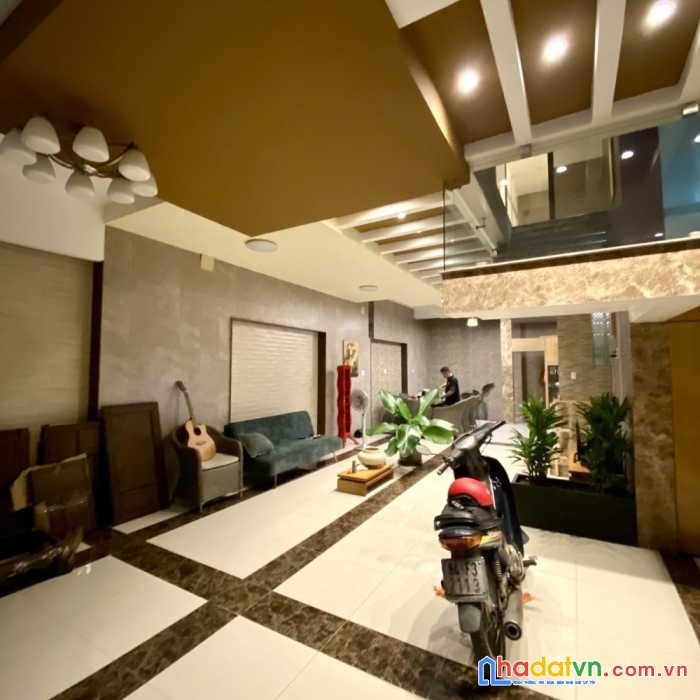 Biệt thự  - mặt tiền khu vip - đường 672 -  phước long b