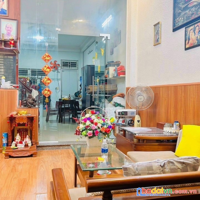 Hẻm 3m 1 sẹc, thoại ngọc hầu, 4.1 x 15m, 2 lầu, 4pn, tân phú