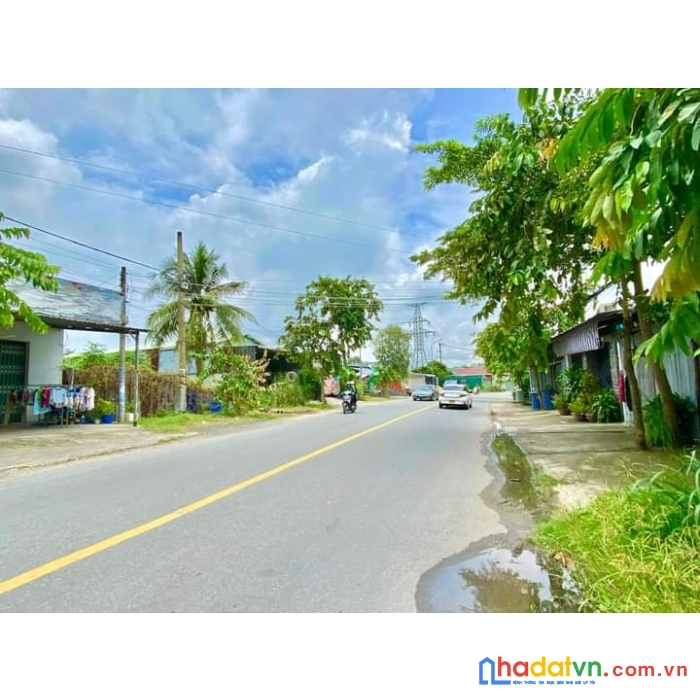 Chủ ngộp bán gấp giá chỉ 1 ty6, mt đường nguyễn văn khạ. shr