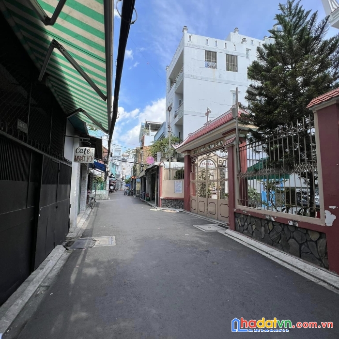 Bán nhà c4 phạm văn hai 6x14 thách thức các nhà đầu tư , giá 6,4 tỷtl