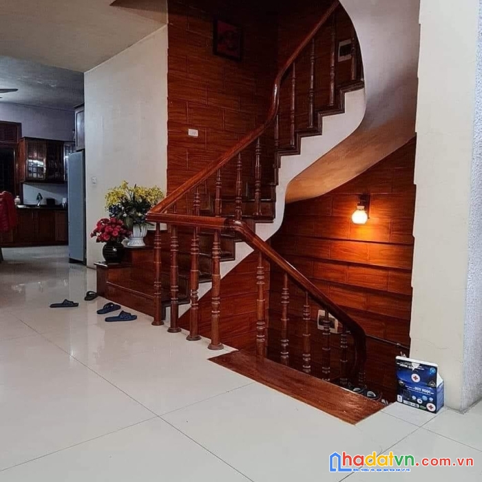 Bán nhà mặt phố an dương vương chủ tự xây ô tô kinh doanh