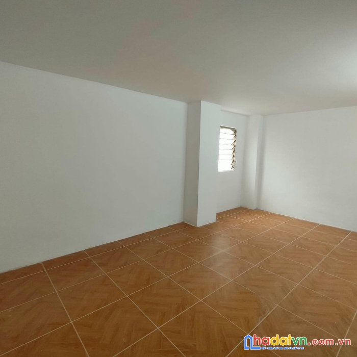 Bán nhà lò đúc- ngõ rộng - gần phố - cách  ô tô 15m - dt 30m 5 tầng chỉ 2.6tỷ