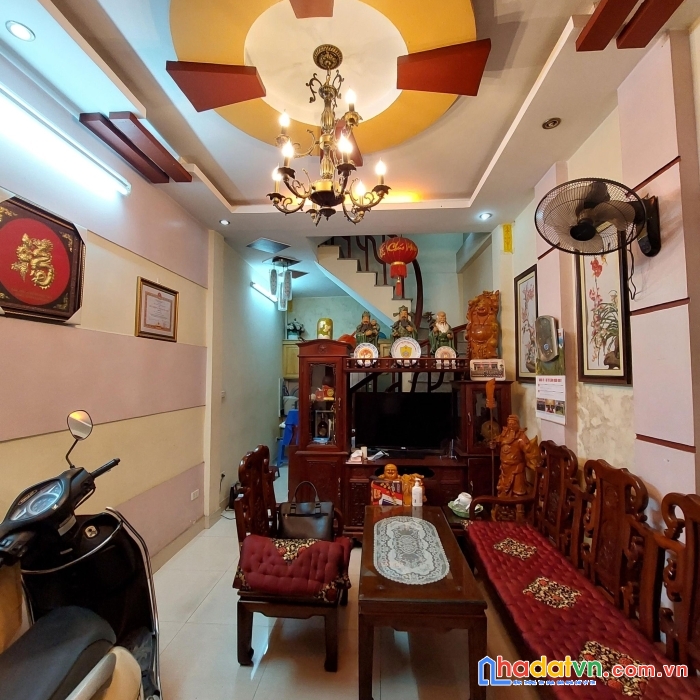 Sốc! 30m2 sổ, 4 tầng mới đẹp, nguyễn chính hoàng mai, về ở ngay chỉ 2,6 tỷ.