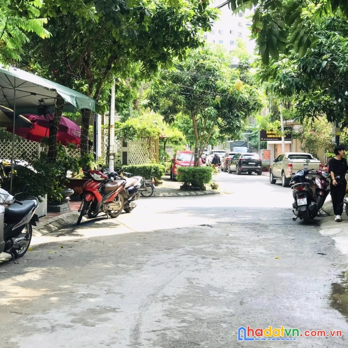 Bán nhanh nhà liền kề dọc bún 2, 8.75 tỷ, 50/55m2, 5 tầng, kinh doanh víp