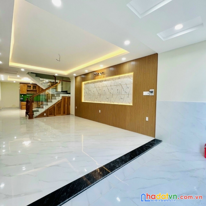 (bình thạnh) hxh phan đăng lưu, 4.3 x 15m, 3 lầu, chỉ 8.45 tỷ