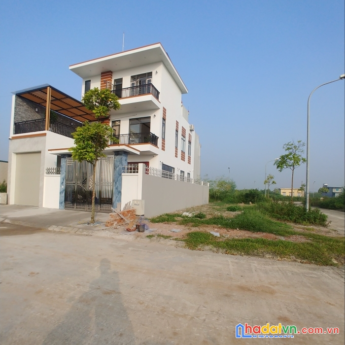 Chính chủ gửi bán lô góc tái định cư ngọc động xã đa tốn gia lâm hà nội