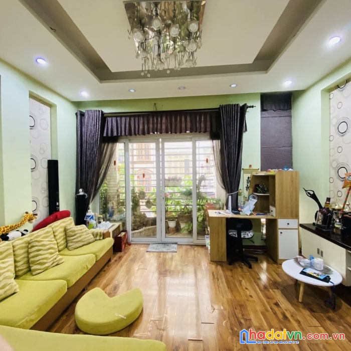 Gara 2 ô tô tránh, phố vũ trọng phụng, thanh xuân 50m2, mt 4.6m, kd, 9 tỷ.