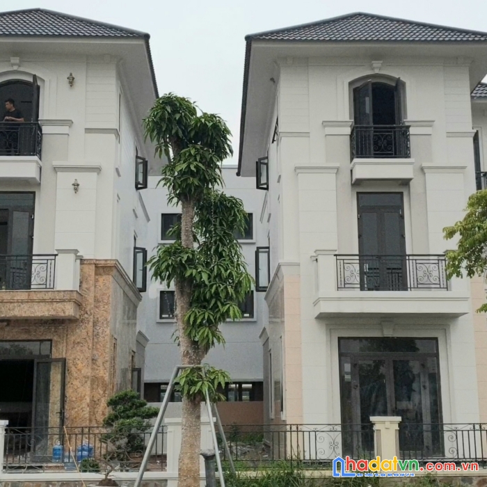 Chính chủ gửi bán biệt thự đơn lập 216m tại đô thị xanh centa city của vsip, gần sông, gần công