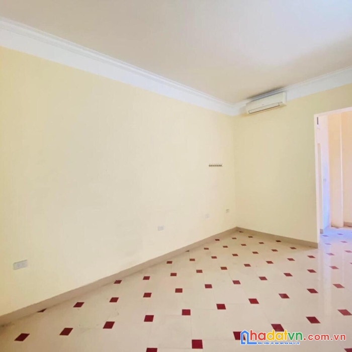Hiếm bán nhà thái hà 65m phân lô ô tô đỗ cửa 2 thoáng cho thuê ở giá hẻm xe máy