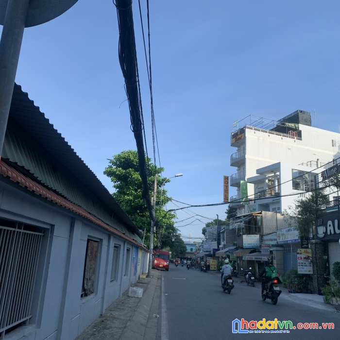 Bán nhà cấp 4 mặt tiền đường 153, quốc lộ 13, bình thạnh