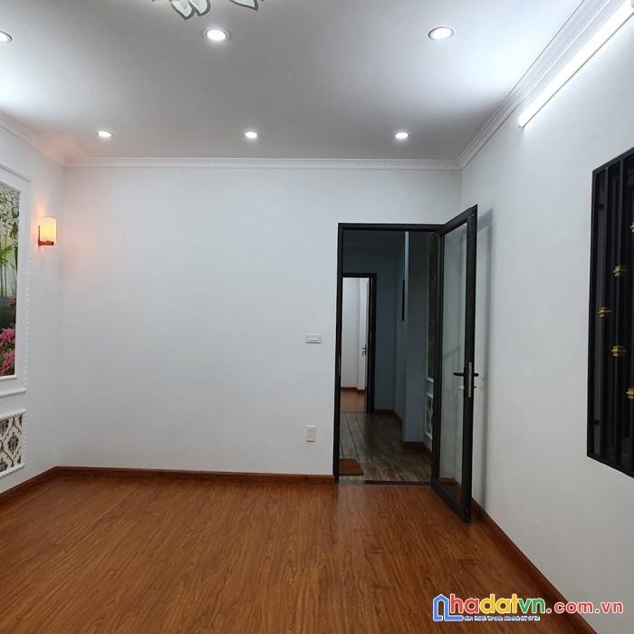 Bán nhà thanh xuân 42/47m - 5 tầng - 6.8 tỷ