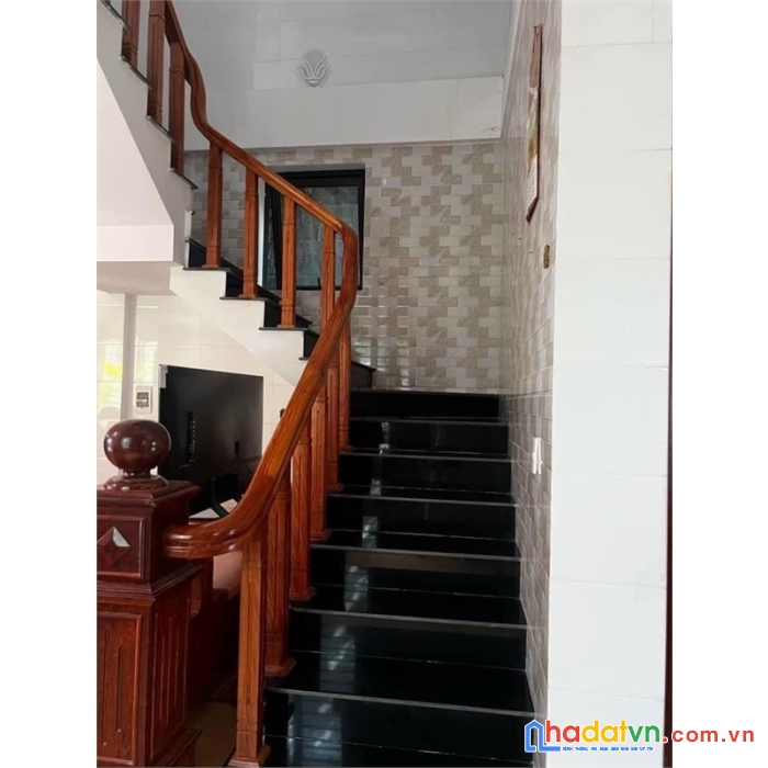 Nhà 3 tầng mặt tiền, đường hà huy tập, thanh khê giá giá 4 tỷ - 0905522660