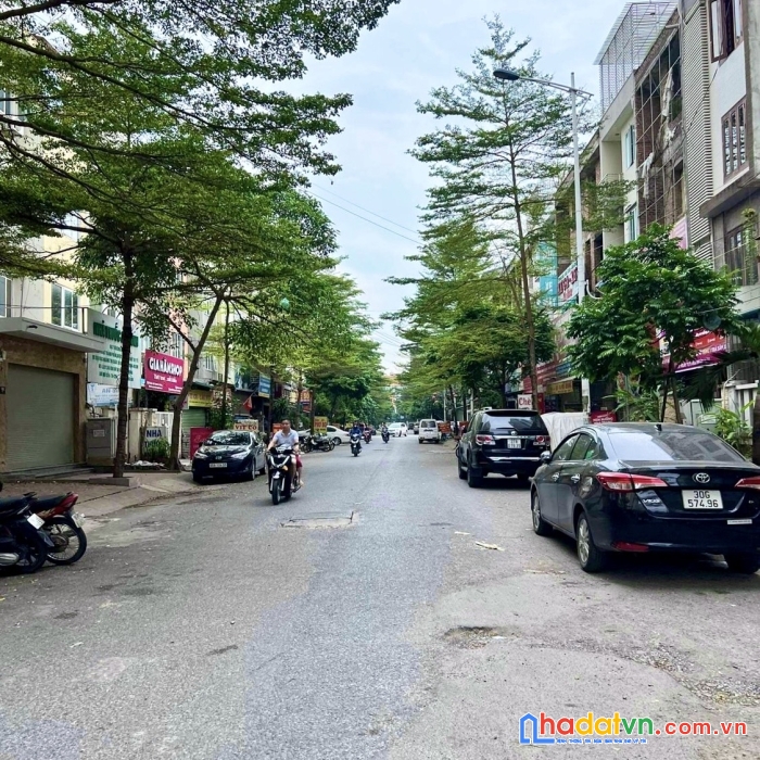 Bán liền kề 6 chân chung cư kđt văn khê hà đông kinh doanh đỉnh nhỉnh 12 tỷ.
